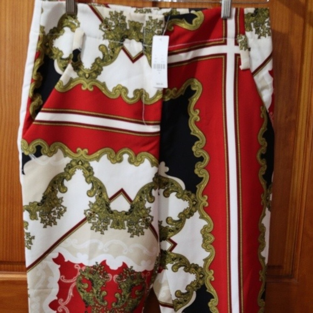7th Avenue New York & Co White, Red & Gold Scarf Print Pants 6 NWT Madie - Picture 4 of 13